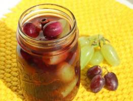 Маринованный виноград: лучшие рецепты Как сделать виноград маринованный
